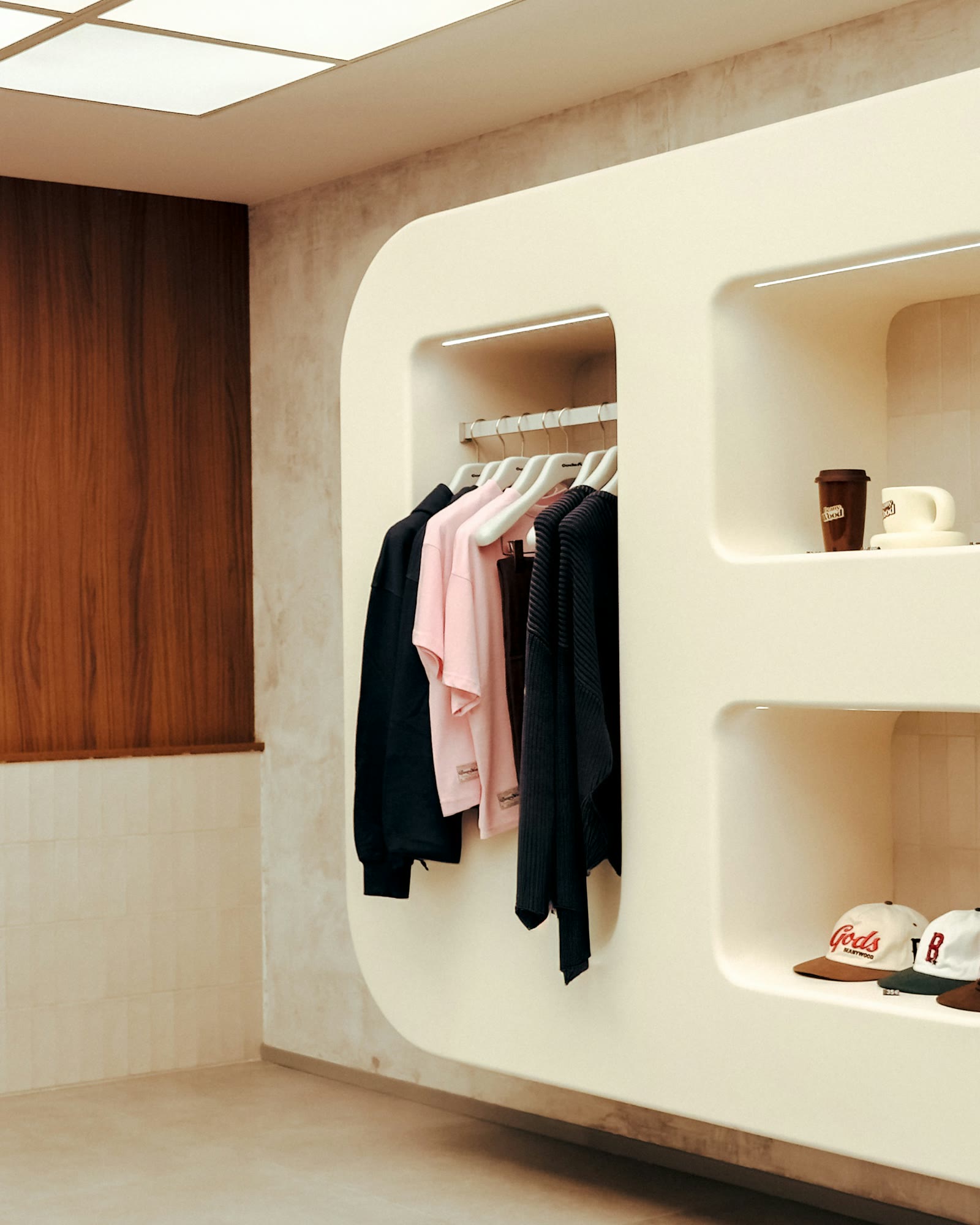 Retail store with digital signage displays